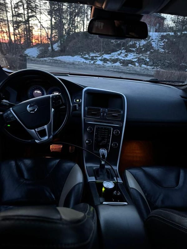 Begagnad Volvo XC60 205 HK (150 kW) 2011 SUV