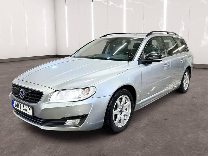 Begagnad Volvo V70 Dynamic 181 HK (133 kW) 2015 Silver Kombi