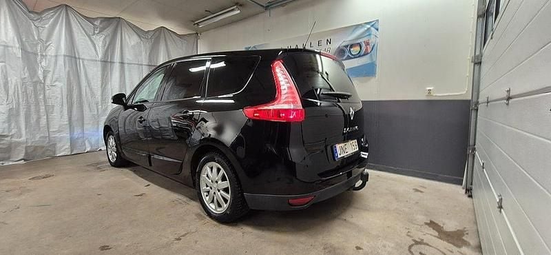 Svartmetallic Begagnad 2012 Renault Grand Scénic Minibuss | 68 000 kr (Marknadspris) - Bild 1/4