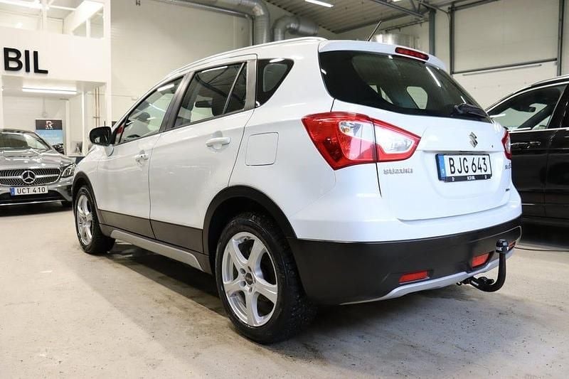 Begagnad Suzuki SX4 S-Cross 120 HK (88 kW) 2014 Vit