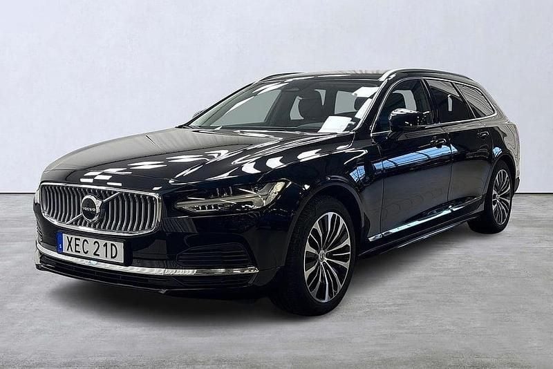 Svart Begagnad 2022 Volvo V90 Core Kombi | 429 900 kr (Marknadspris) - Bild 1/4