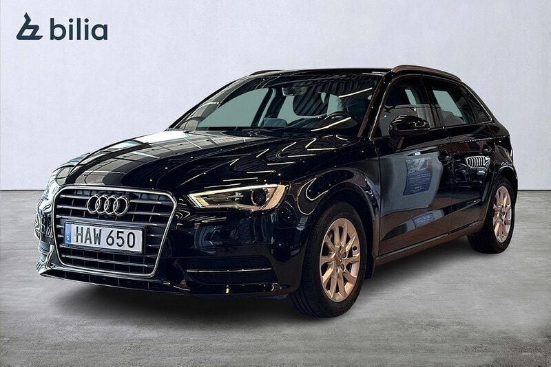 Svart Begagnad 2015 Audi A3 Sportback Proline Halvkombi | 154 900 kr - Bild 1/4