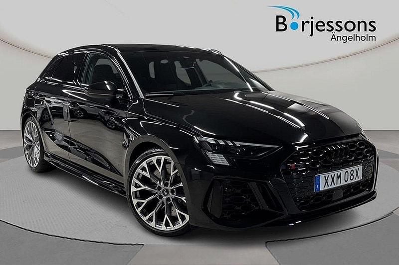 Svart Begagnad 2024 Audi S3 Premium Halvkombi | 629 000 kr - Bild 1/4