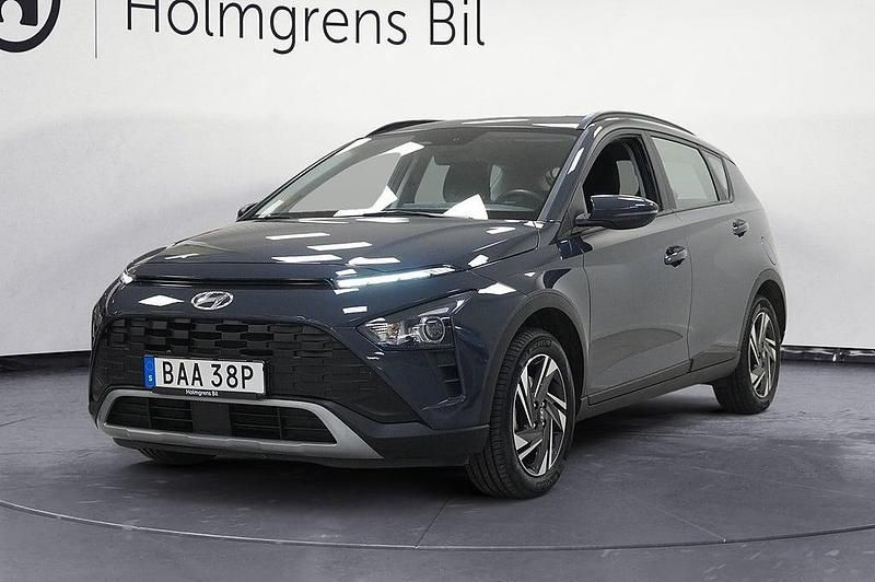 Grå Begagnad 2023 Hyundai Bayon Essential SUV | 174 800 kr (Marknadspris) - Bild 1/4