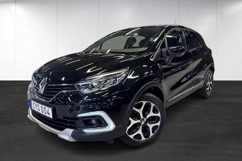Svart (black) Begagnad 2017 Renault Captur Bose Edition SUV | 140 000 kr (Marknadspris) - Bild 1/4