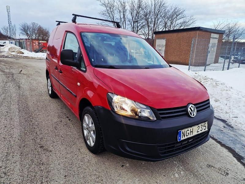 Begagnad VW Caddy 75 HK (55 kW) 2013 Minibuss