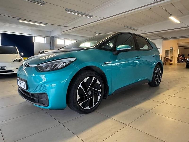 Grön Begagnad 2021 VW ID.3 Pro Performance Halvkombi | 234 600 kr (Marknadspris) - Bild 1/4