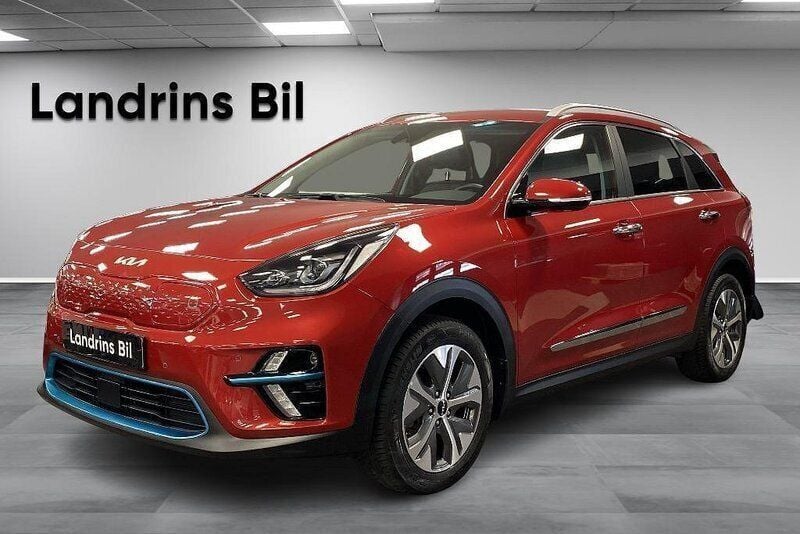 Röd (runway red) Begagnad 2022 Kia e-Niro Advance SUV | 279 000 kr (Bra pris) - Bild 1/4