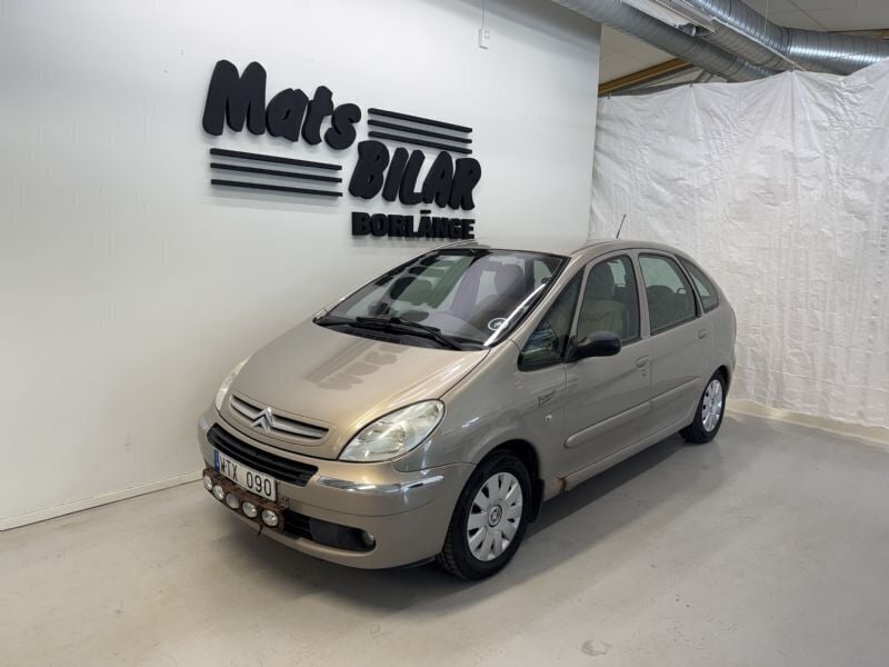 Ljusbrun (lbrun) Begagnad 2005 Citroën Xsara Picasso Minibuss | 19 900 kr (Marknadspris) - Bild 1/4