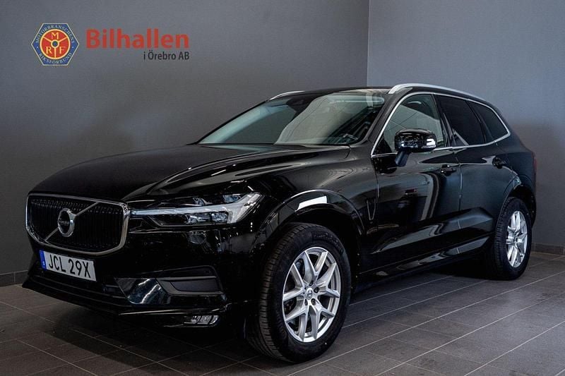 Svart Begagnad 2020 Volvo XC60 Momentum SUV | 319 900 kr (Marknadspris) - Bild 1/4