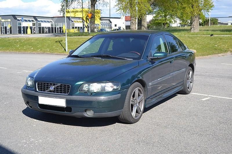 Begagnad 2004 Volvo S60 Business Edition Sedan | 14 500 kr (Superpris) - Bild 1/4