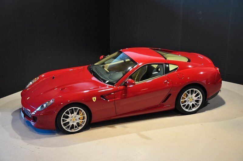 Begagnad 2009 Ferrari 599 Sportkupé | 1 850 000 kr - Bild 1/4