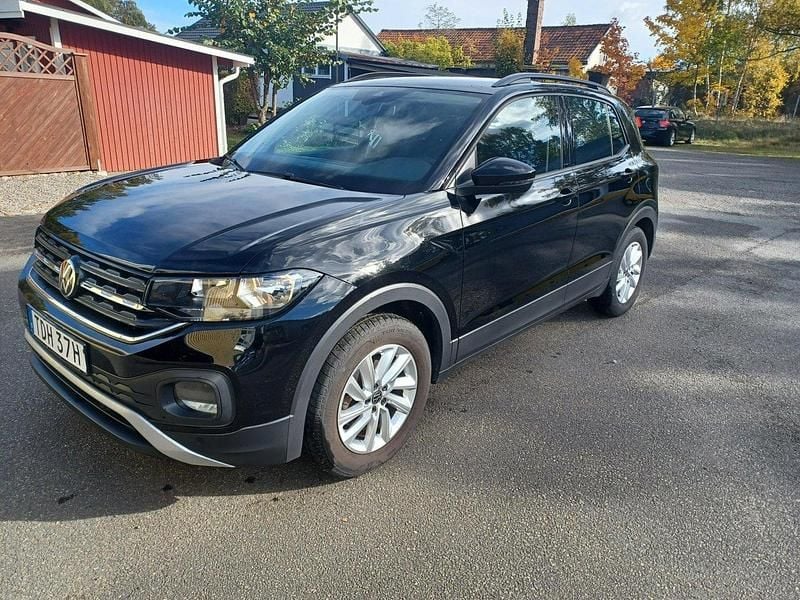 Svart Begagnad 2021 VW T-Cross SUV | 167 000 kr (Bra pris) - Bild 1/4