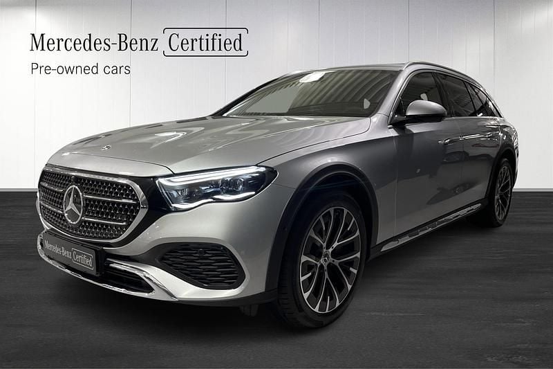 Begagnad Mercedes E300 2025 Silver