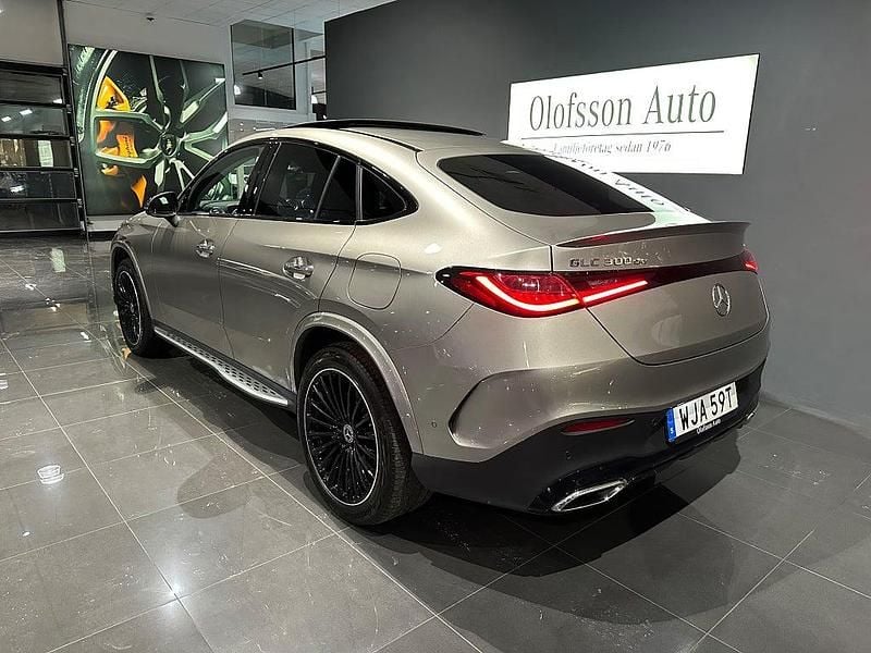 Begagnad Mercedes GLC300e Premium 333 HK (244 kW) 2024 Silver Sportkupé
