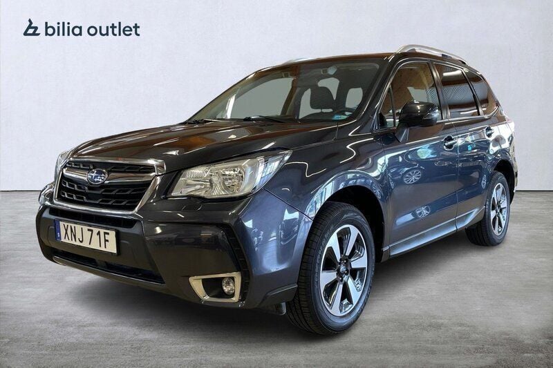 Mörkgrå Begagnad 2019 Subaru Forester SUV | 224 900 kr (Bra pris) - Bild 1/3