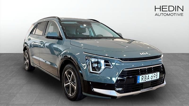 Begagnad Kia Niro Advance 2024 Svart SUV