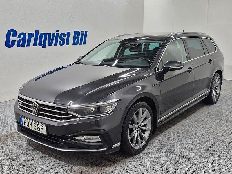 Begagnad VW Passat R-line 200 HK (147 kW) 2022 Grå metallic Kombi