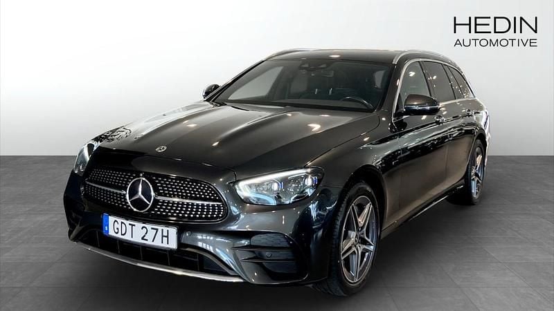 Svart Begagnad 2021 Mercedes E300 AMG line Kombi | 449 000 kr (Lite dyr) - Bild 1/4