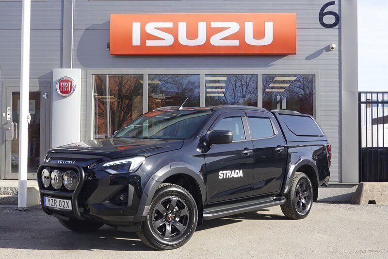 Svart Ny 2025 Isuzu D-Max Pickup | 611 125 kr (Superpris) - Bild 1/4