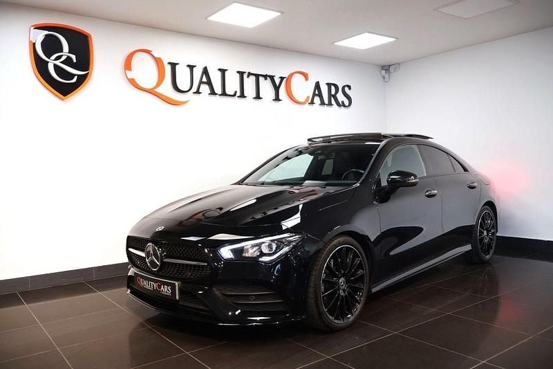 Svart Begagnad 2022 Mercedes CLA200 AMG Sportkupé | 329 000 kr (Bra pris) - Bild 1/4