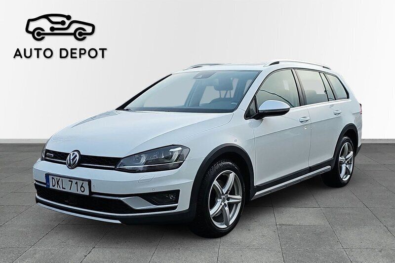Vit Begagnad 2015 VW Golf Alltrack Kombi | 154 900 kr (Marknadspris) - Bild 1/4