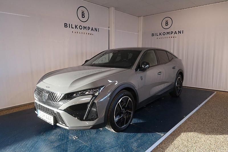 Grå Begagnad 2024 Peugeot 408 GT GTi Kombi | 289 800 kr (Marknadspris) - Bild 1/4