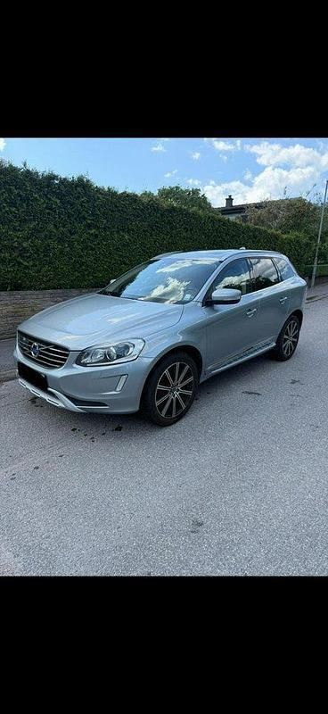 Begagnad 2014 Volvo XC60 Summum SUV | 189 000 kr - Bild 1/4