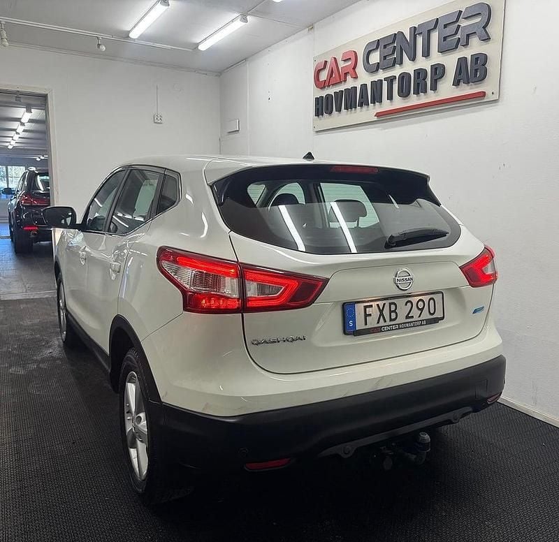 Begagnad Nissan Qashqai 110 HK (80 kW) 2015 Vit SUV
