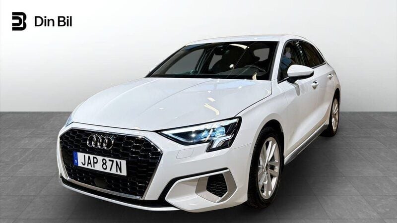 Vit Begagnad 2023 Audi A3 Sportback Proline Halvkombi | 279 000 kr (Marknadspris) - Bild 1/4