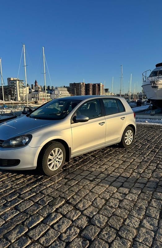 Begagnad VW Golf VI 122 HK (89 kW) 2010 Halvkombi