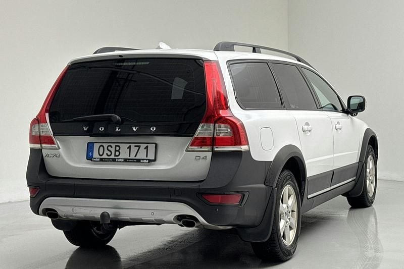 Begagnad Volvo XC70 181 HK (133 kW) 2015 Vit Kombi