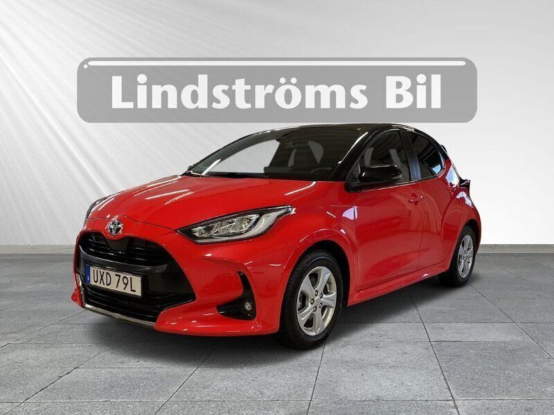 Begagnad 2021 Toyota Yaris Hybrid 1.5 El_Hybrid 117 HK (229 900 kr ...