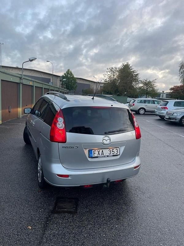 Begagnad Mazda 5 145 HK (106 kW) 2008 Minibuss