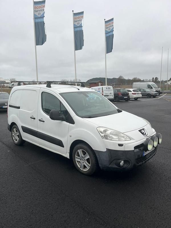 Begagnad 2011 Peugeot Partner Van | 28 500 kr (Marknadspris) - Bild 1/4