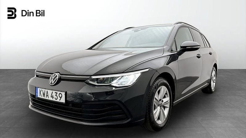 Mörkgrå Begagnad 2024 VW Golf VIII Kombi | 279 900 kr (Bra pris) - Bild 1/4
