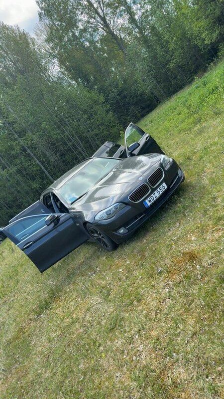 Grå Begagnad 2012 BMW 520 Kombi | 90 000 kr (Marknadspris) - Bild 1/4