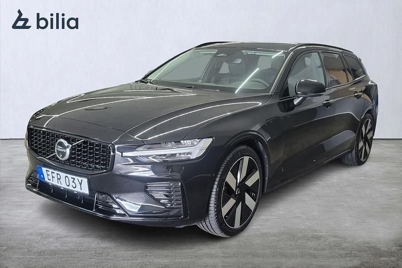 Svart Begagnad 2026 Volvo V60 Kombi | 499 900 kr (Marknadspris) - Bild 1/3
