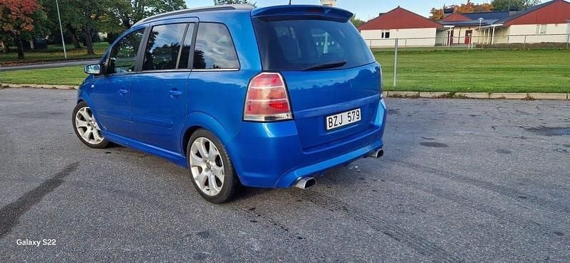 Begagnad 2006 Opel Zafira OPC Minibuss | 49 000 kr - Bild 1/4