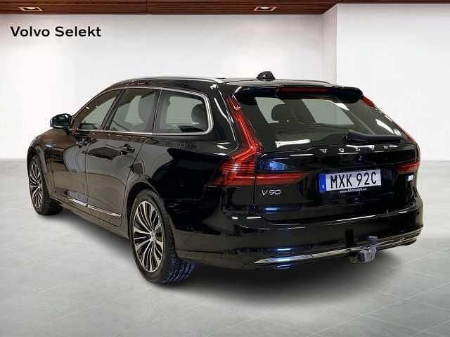 Begagnad Volvo V90 252 HK (185 kW) 2023 Svart Kombi