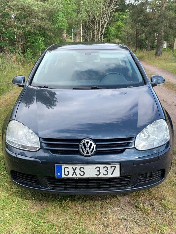 Blå Begagnad 2008 VW Golf Trendline Halvkombi | 13 900 kr (Superpris) - Bild 1/4