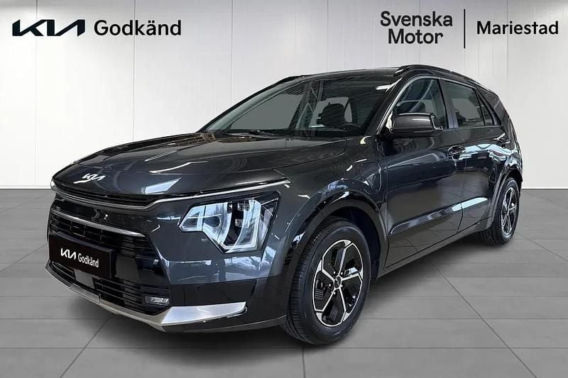 Grå Begagnad 2022 Kia Niro SUV | 319 900 kr (Marknadspris) - Bild 1/4