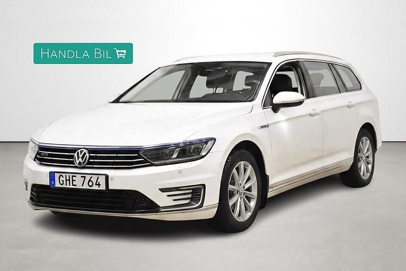 Begagnad VW Passat GTE 218 HK (160 kW) 2016 Vit Kombi