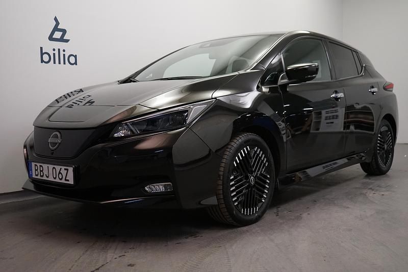 Svart Begagnad 2023 Nissan Leaf N-Connecta Halvkombi | 189 000 kr (Marknadspris) - Bild 1/3