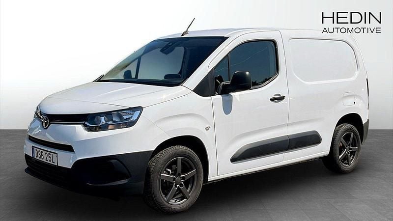 Vit (white) Begagnad 2022 Toyota Proace City City Van | 179 900 kr - Bild 1/4