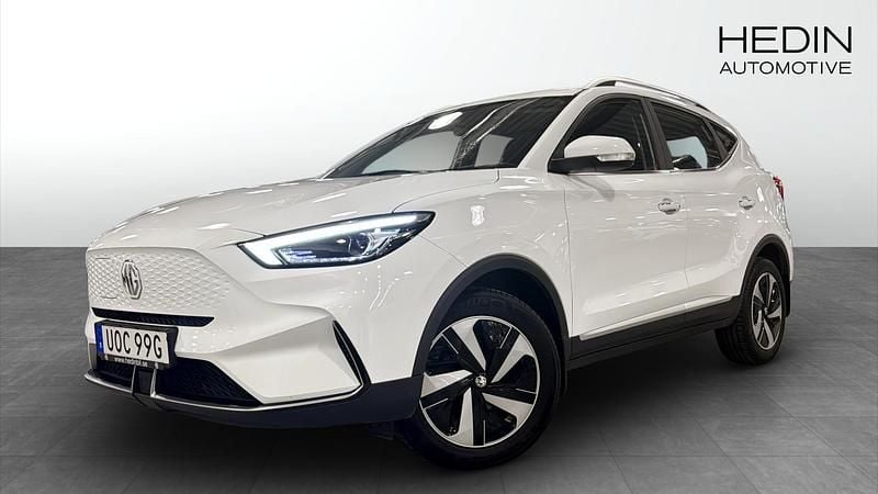 Vit Begagnad 2022 MG ZS Comfort Halvkombi | 239 900 kr (Marknadspris) - Bild 1/4