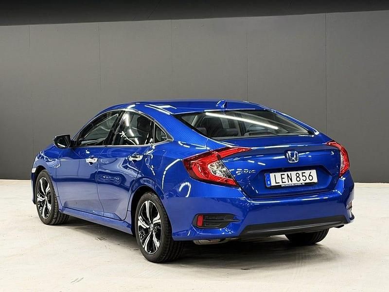 Begagnad Honda Civic Elegance 182 HK (133 kW) 2017 Blå