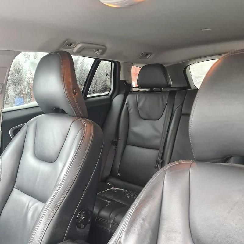 Begagnad Volvo V60 240 HK (176 kW) 2013 Kombi