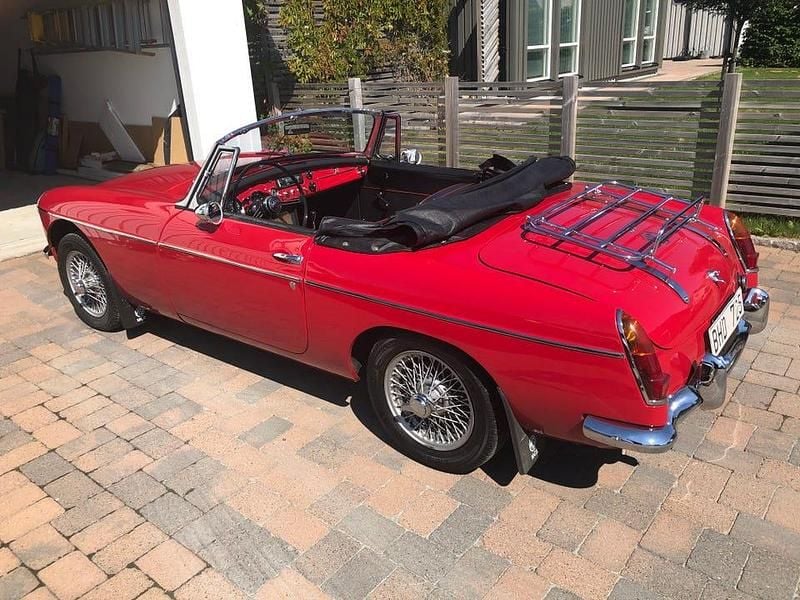 Begagnad MG B 96 HK (70 kW) 1963 Cab