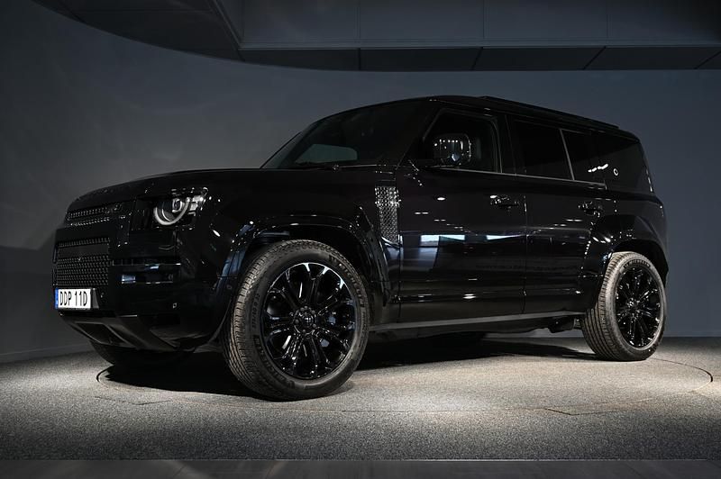 Ny Land Rover Defender Black Edition 635 HK (467 kW) 2026 Svart SUV